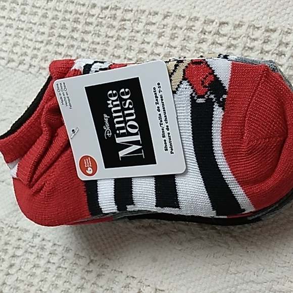 Disney Minnie Mouse 6 pairs of socks size 7 - 10 Red, Black, Gray & White - Picture 1 of 5